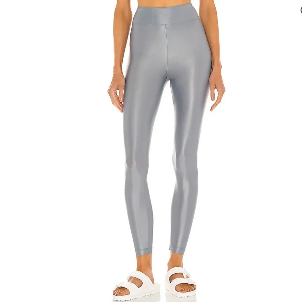 Lustrous High Rise Legging in Heather Grey